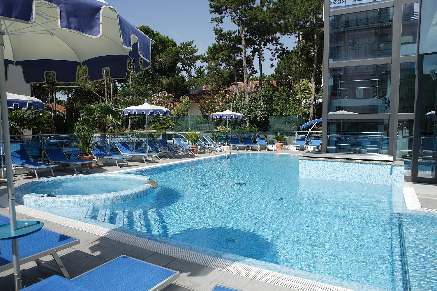Hotel Bellevue Lignano Sabbiadoro Exterior photo