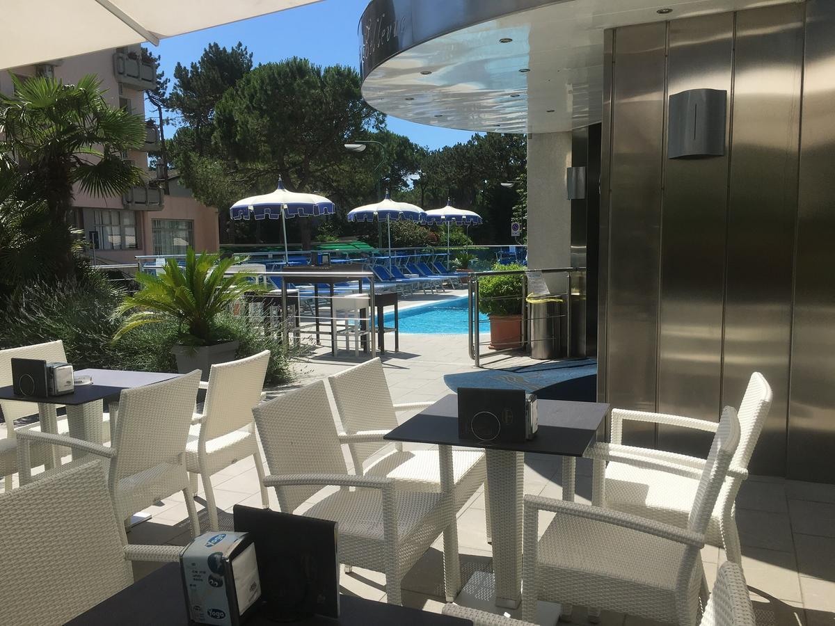 Hotel Bellevue Lignano Sabbiadoro Exterior photo
